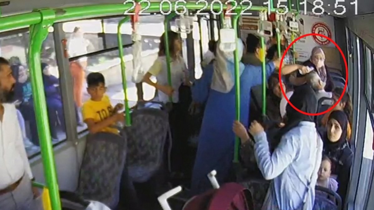 Bursa’da otobüs şoförü rahatsızlanan yolcuyu hastaneye yetiştirdi