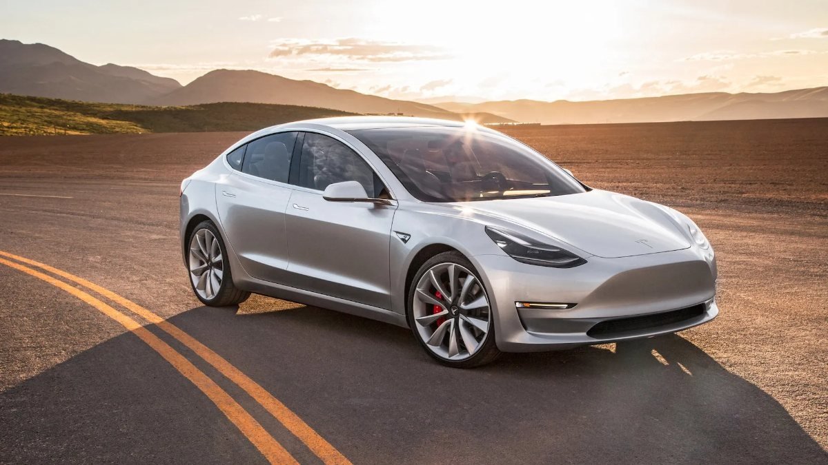 Tesla Model 3, dünyanın en çok satan 9'uncu otomobili oldu