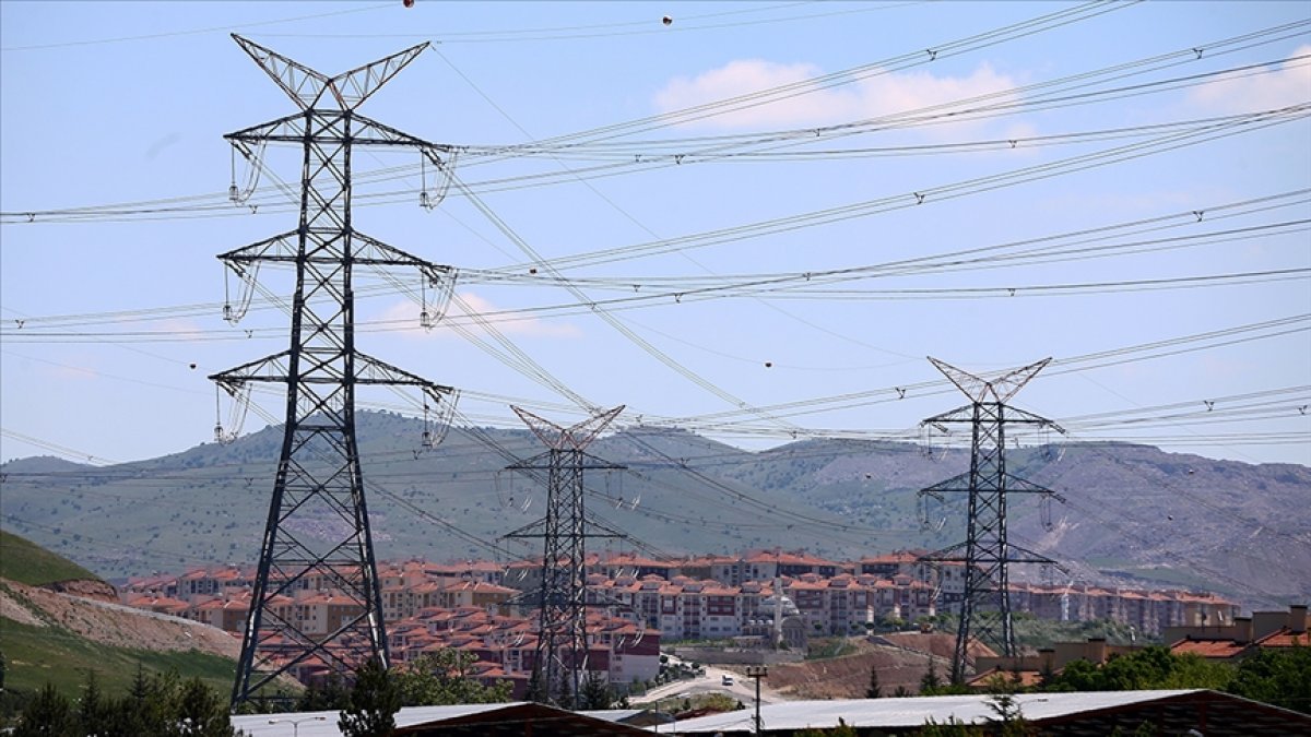 EPDK'dan elektrikte gün öncesi azami fiyat kararı