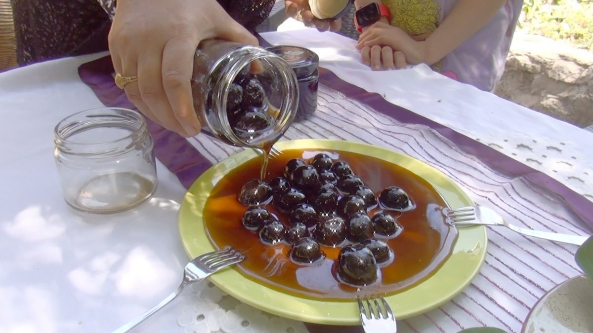 Bitlis'te cevizler reçelinin lezzet yolculuğa çıktı
