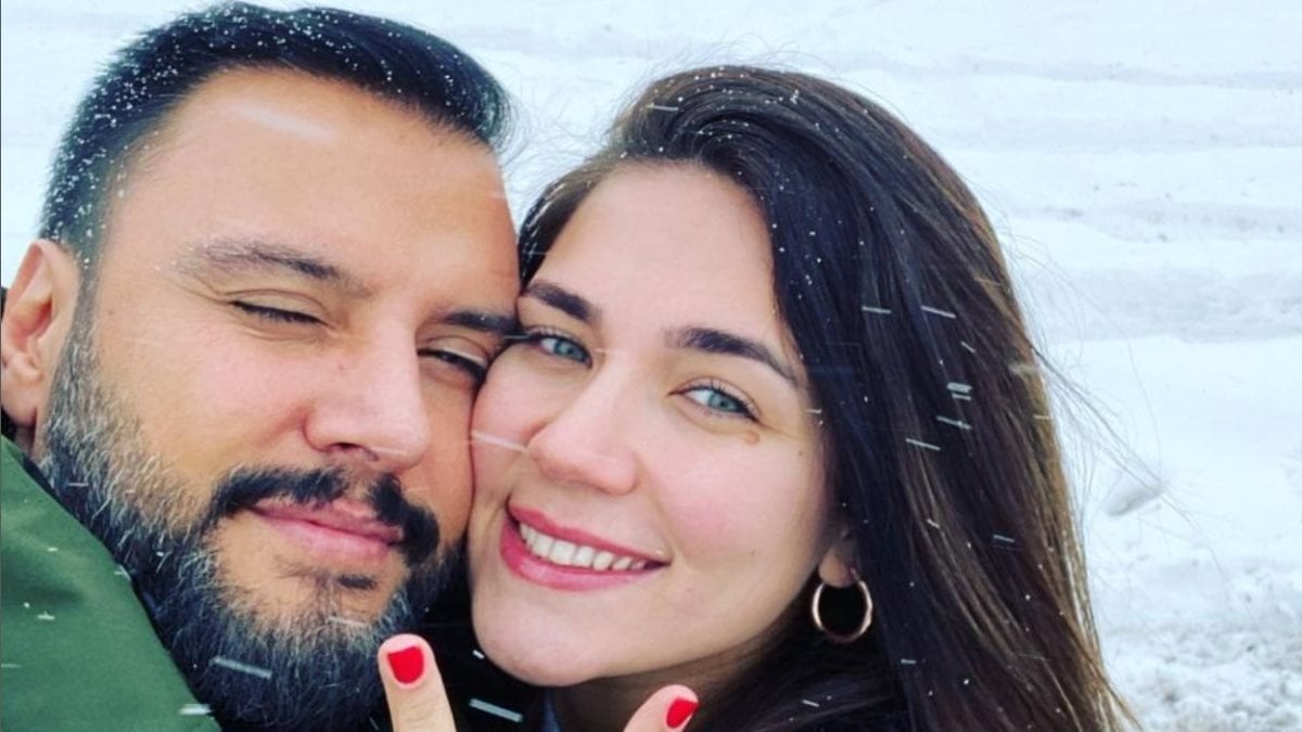 Alişan'ın eşi Buse Varol, mini şortuyla sosyal medyayı yıktı! 'Açıldıkça açıldı'