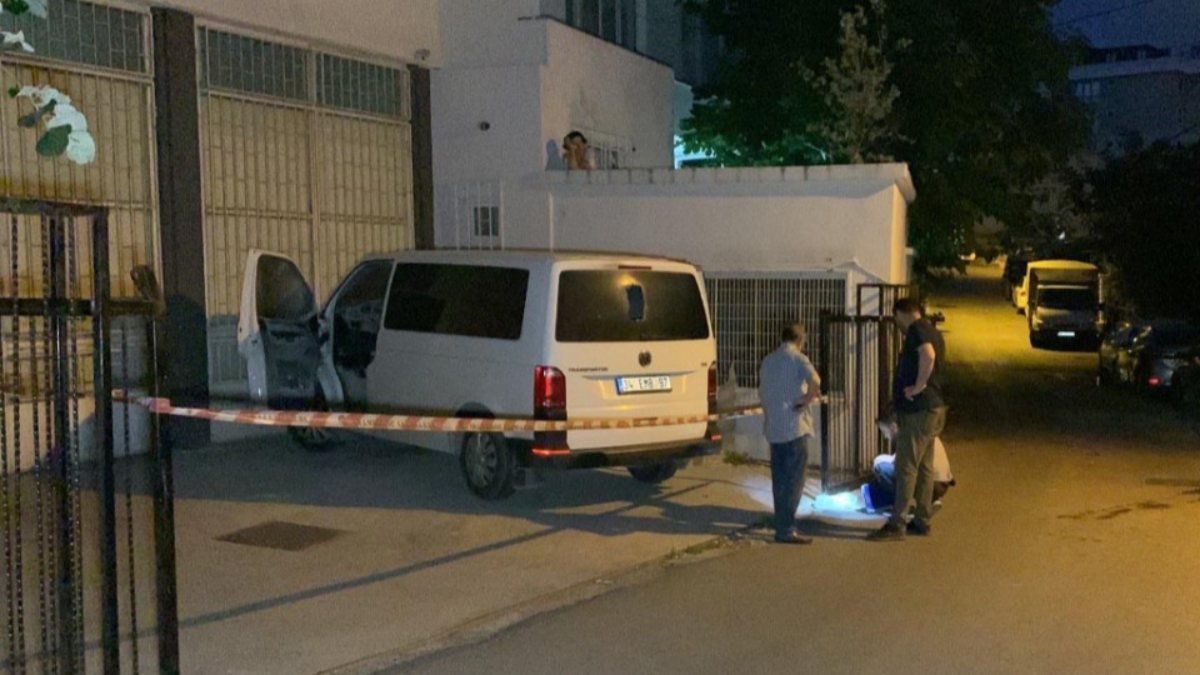 Maltepe'de molotofla saldırılan araç, eski milletvekiline ait çıktı