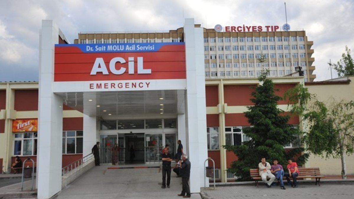 Kayseri'de sağlıkçılar birbirine girdi