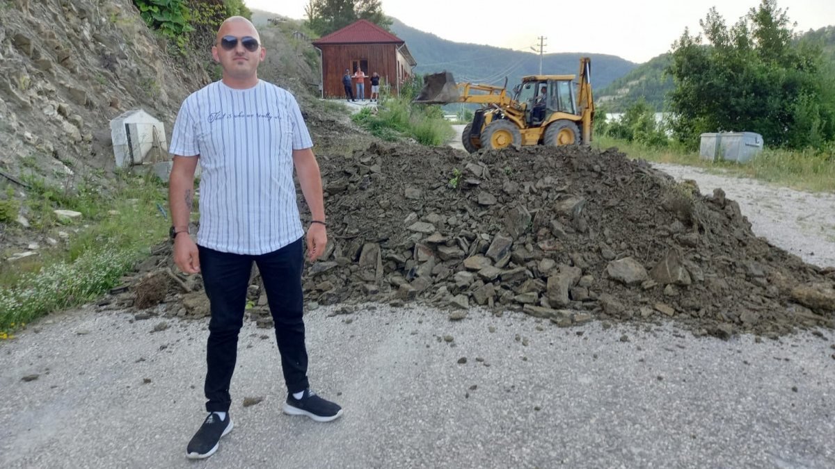 Sinop'ta arsa sahibi şelale yolunu kapattı: Burası dedelerimizin