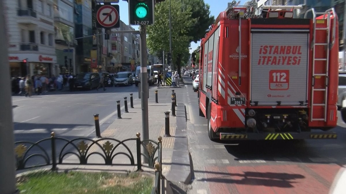 İstanbul’da başladı: Trafik ışıkları acil durum araçlarına 'yeşil' yanacak