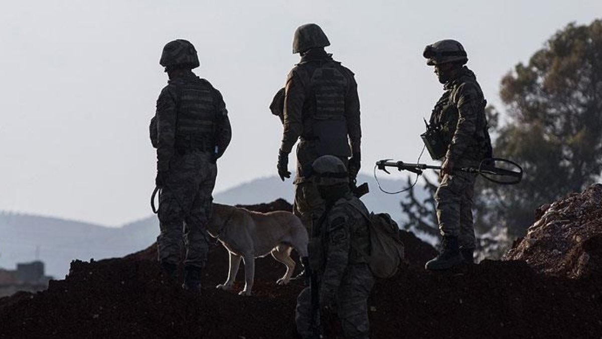 Pençe Kilit bölgesinde 2 terörist öldürüldü