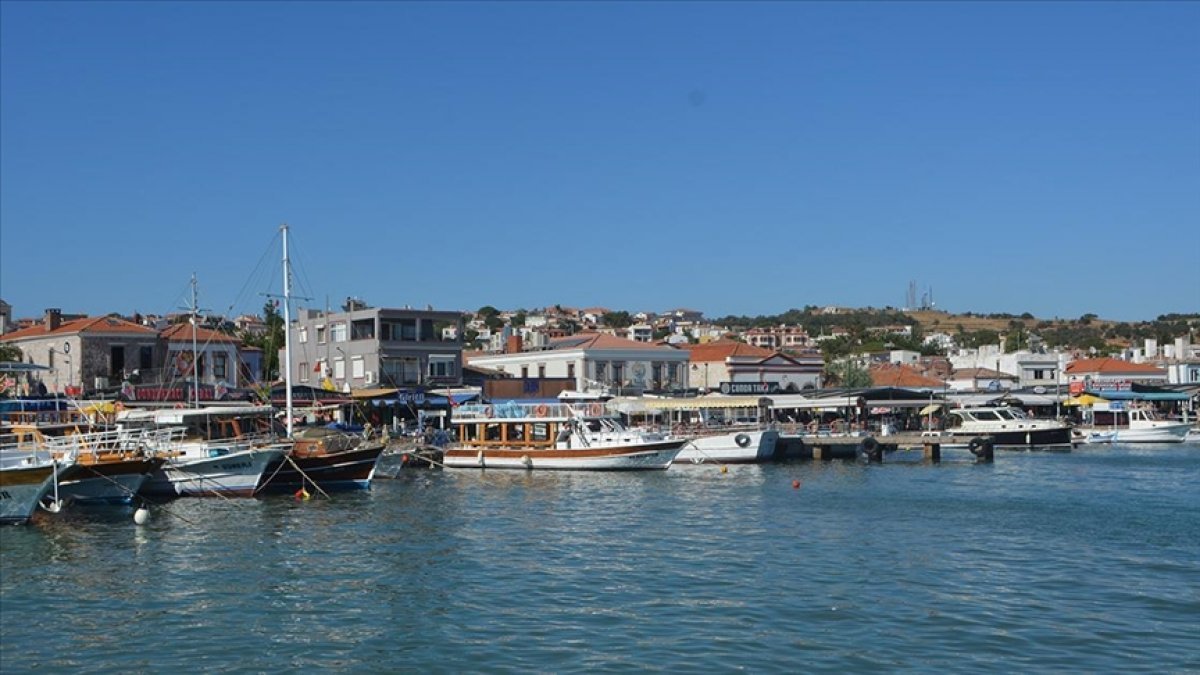 Kuzey Ege ve Marmara adaları bayram tatilinde ziyaretçileri bekliyor
