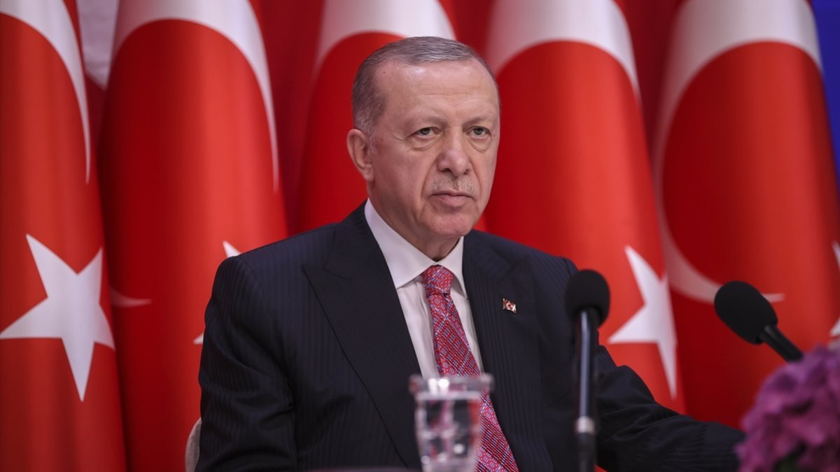 Cumhurbaşkanı Erdoğan, Nikol Paşinyan ile görüştü