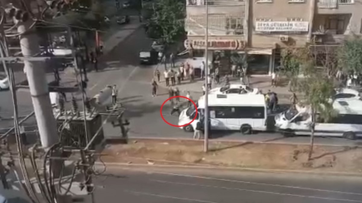 Diyarbakır'da minibüs şoförleri birbirine girdi