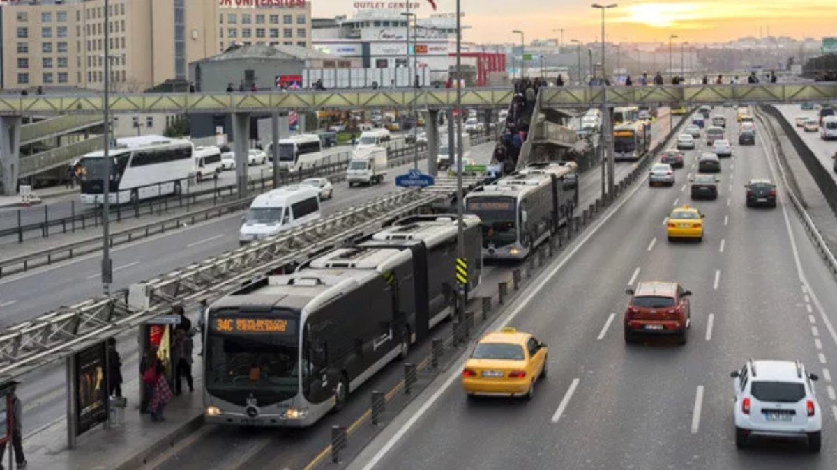 Otobüsler ne zamana kadar ücretsiz olacak? Otobüs, metro, metrobüs...