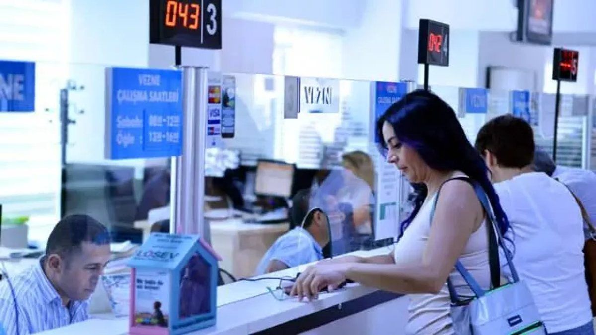 Bankalar bugün (14 Temmuz Perşembe) açık mı? Kaçta kapanacak?