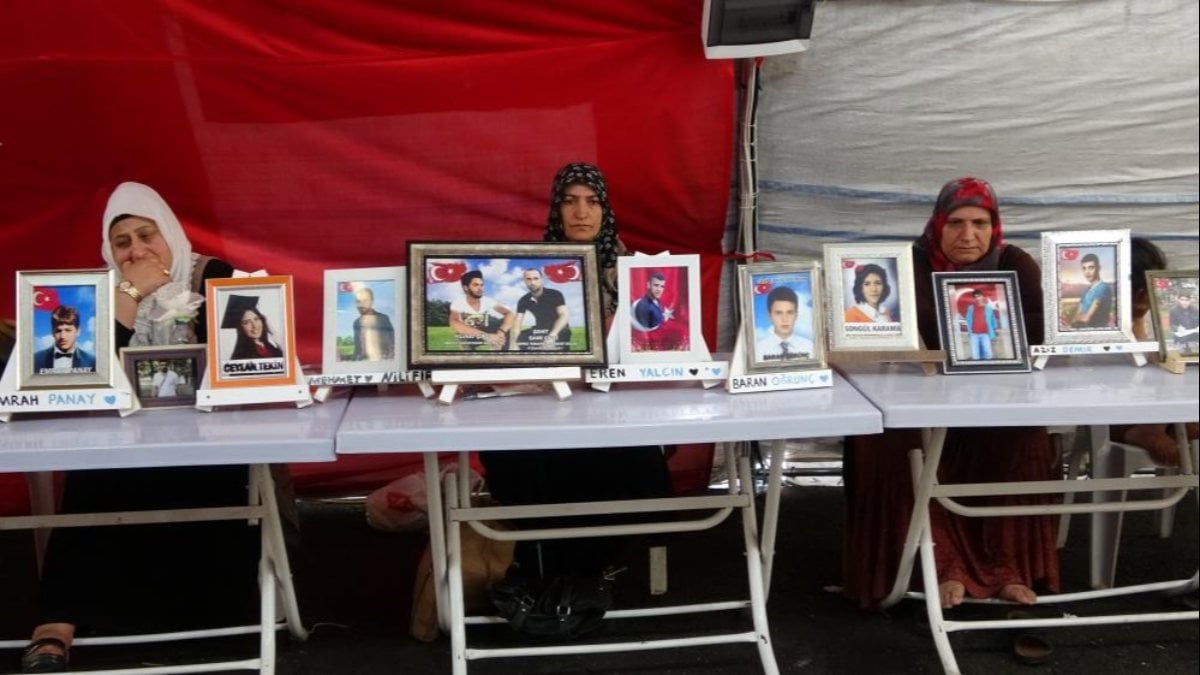 Diyarbakır'da ailelerin evlat nöbeti bin 53’üncü gününde