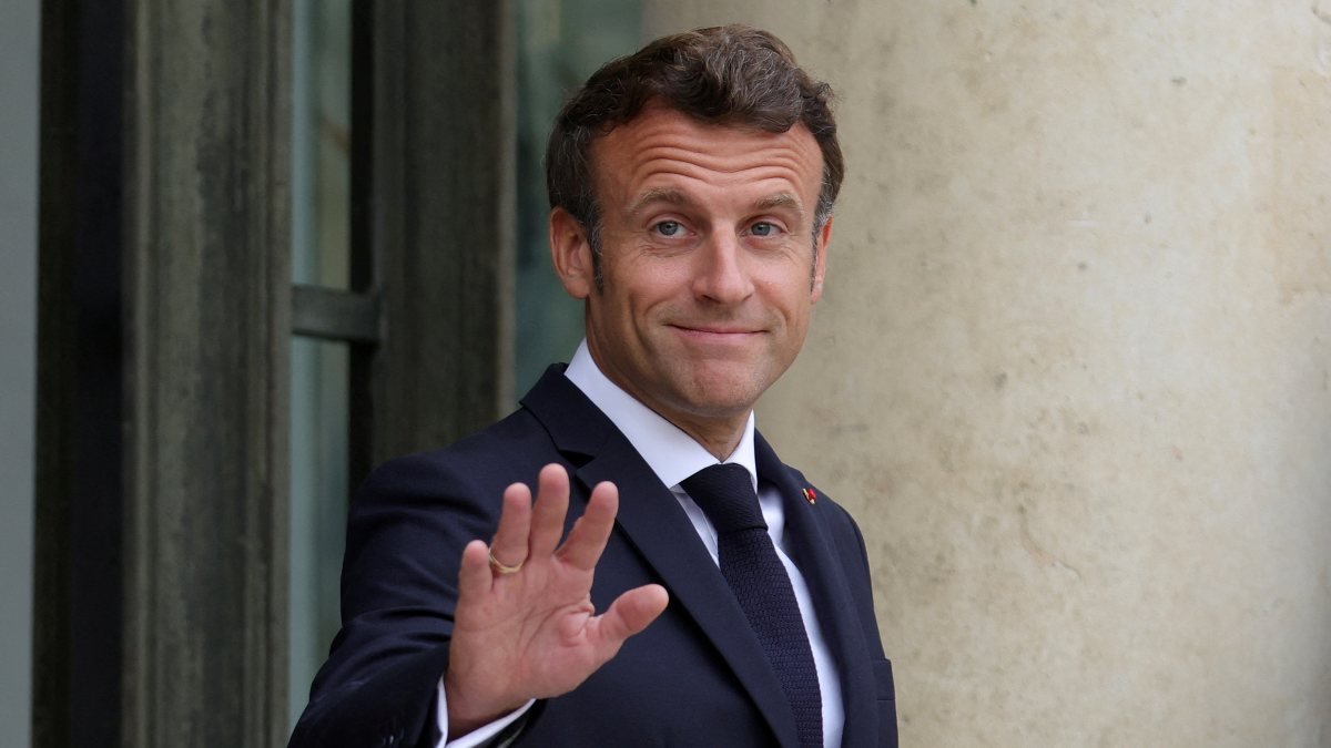 Emmanuel Macron, Afrika turuna çıkıyor