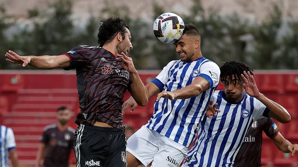 beşiktaş hazırlık maçında deportivo alaves e mağlup oldu