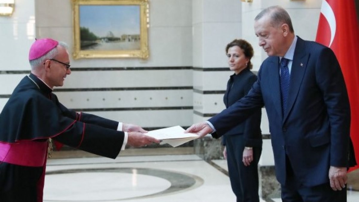 Cumhurbaşkanı Erdoğan, güven mektuplarını kabul etti