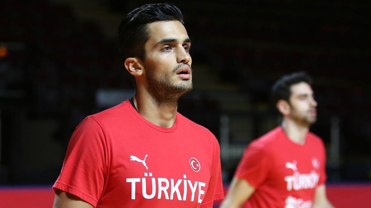 Ömer Faruk Yurtseven, A Milli Takım kadrosuna izinsiz katılmadı