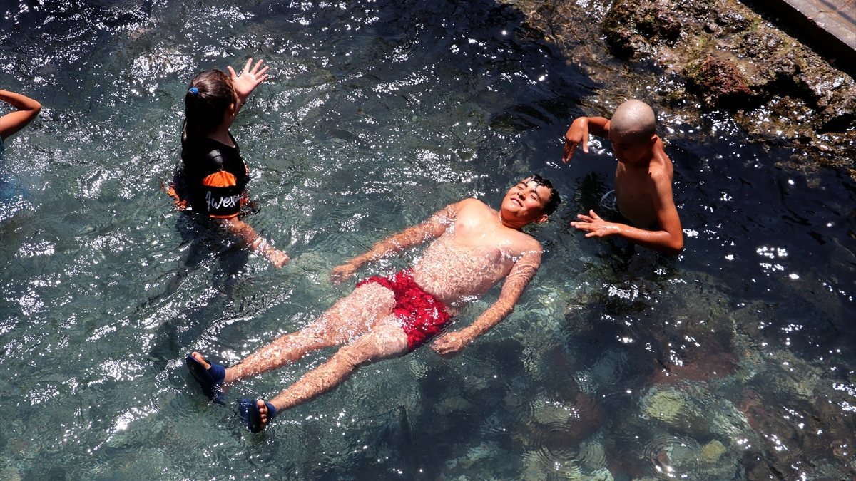 Cizre'de sıcaklık 47,4 derece ölçüldü
