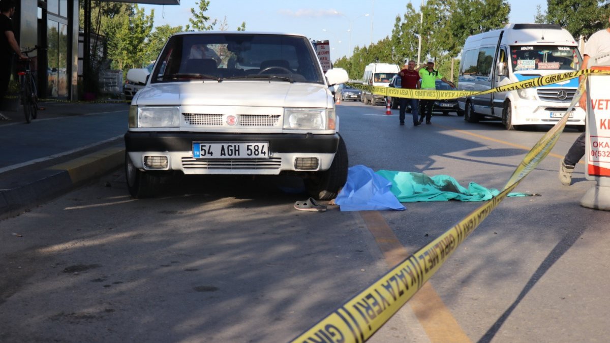 Sakarya'da hafif ticari aracın çarptığı Hasan, öldü