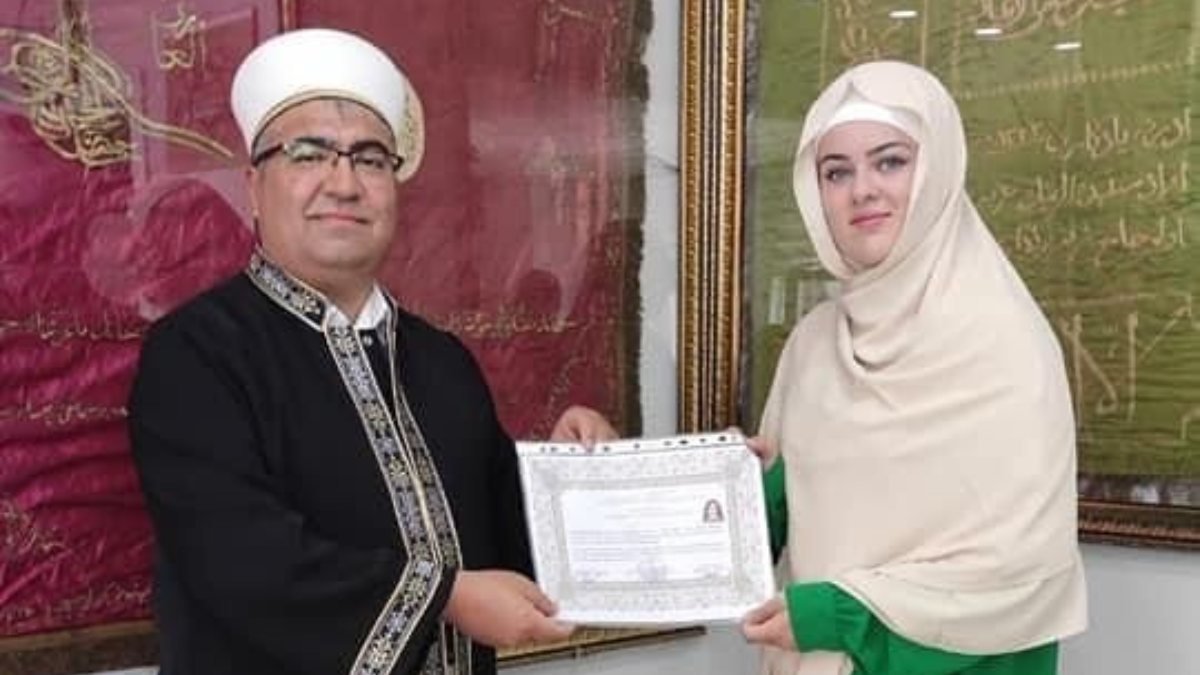 21 yaşındaki Belçikalı Anizet, Müslüman oldu