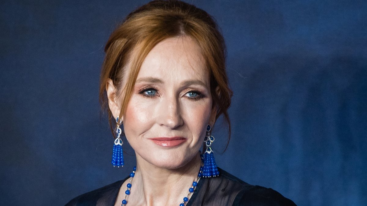 Rüşdi saldırısını eleştiren İngiliz yazar JK Rowling tehdit edildi