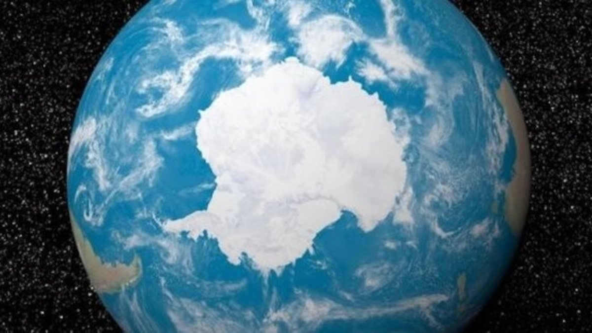 Antarktika, beklenenden daha hızlı eriyor