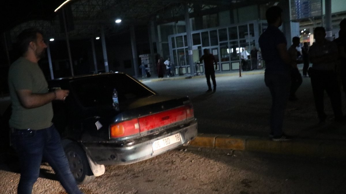 Afyonkarahisar'da yol verme tartışması: Taksici bıçakla dehşet saçtı