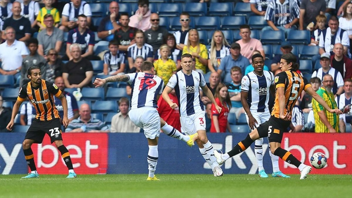 West Bromwich Albion, Hull City'yi mağlup etti