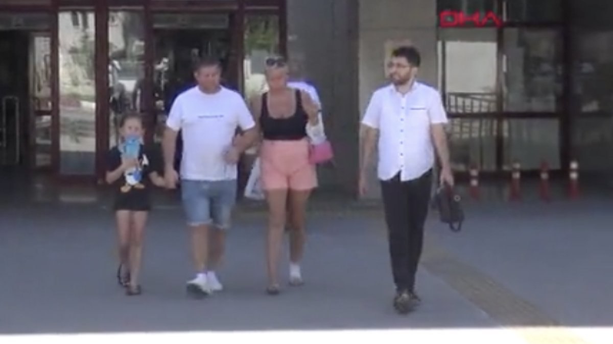 Antalya'da evlilik yıl dönümünü otelde kutlayan yabancı darbedildi