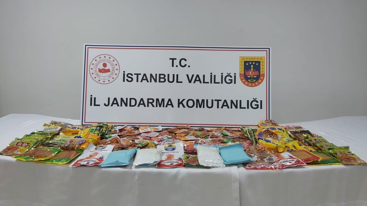 İstanbul’da, baharat paketlerinden uyuşturucu hammaddesi çıktı