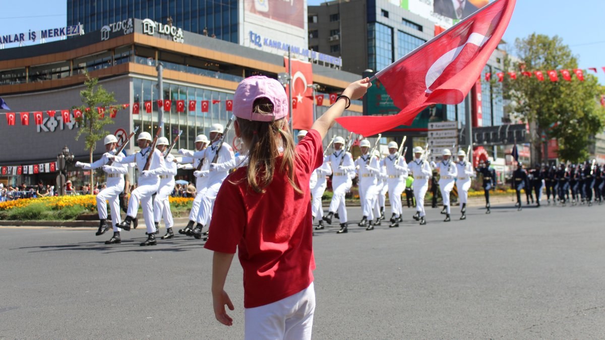 Ankara'da 30 Ağustos Zafer Bayramı yürüyüşü