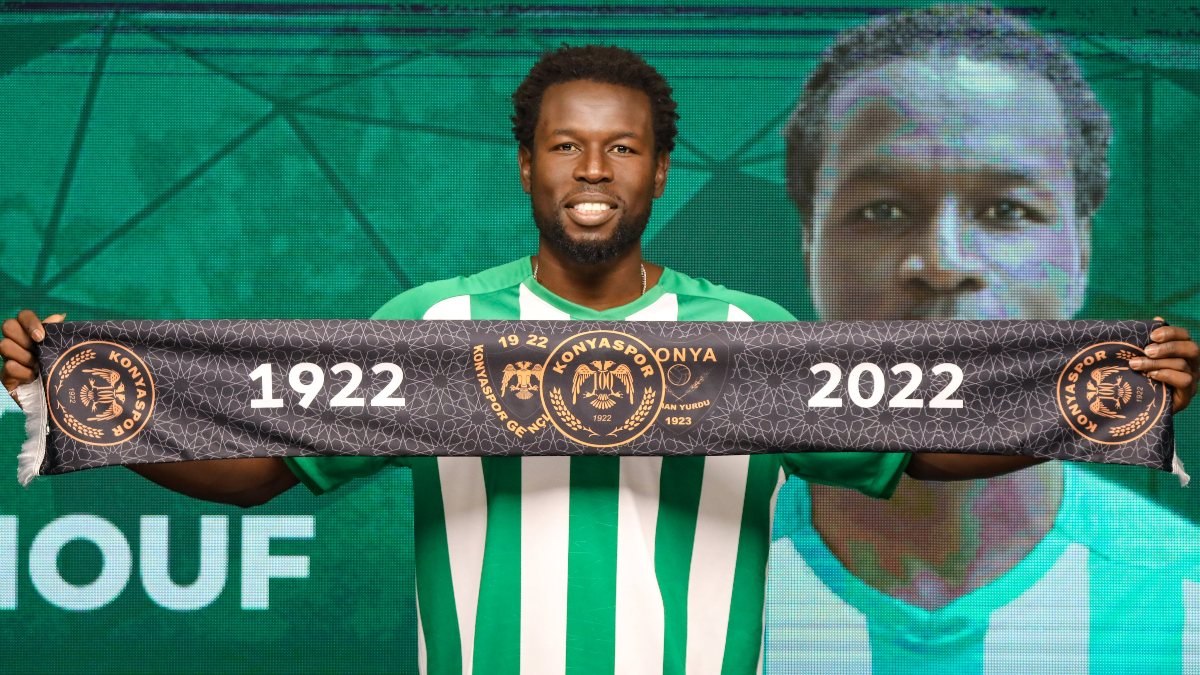 Mame Diouf, Konya'ya imzayı attı