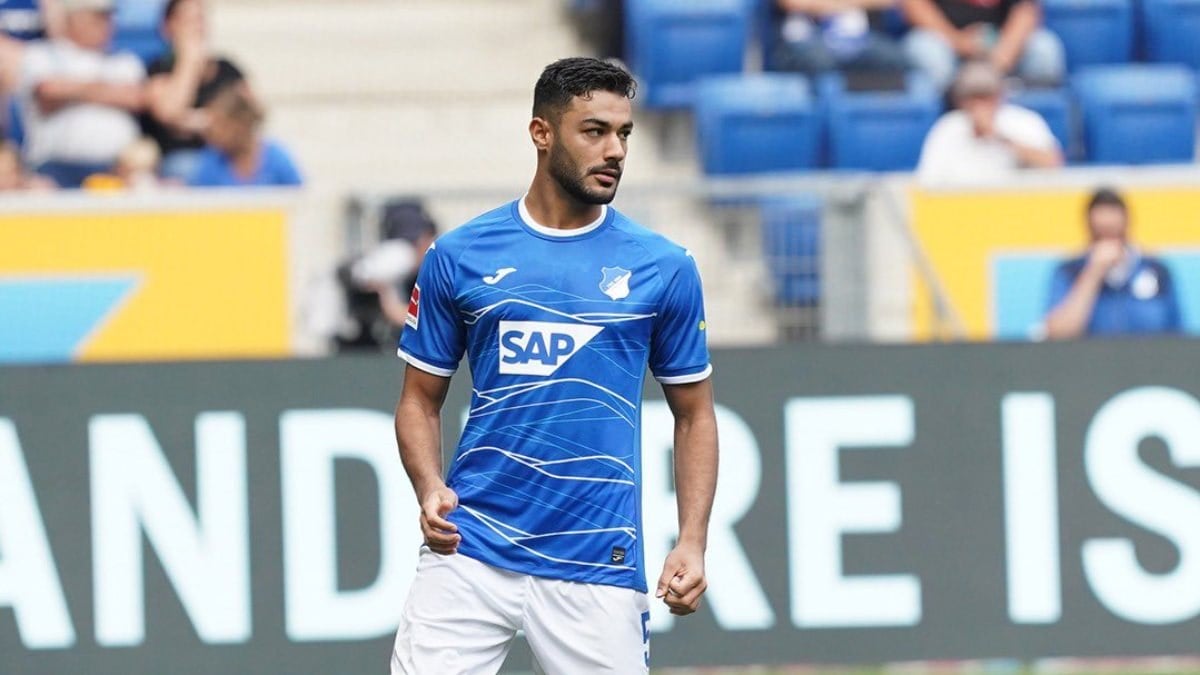 Ozan Kabak, Hoffenheim'da ayın futbolcusu seçildi