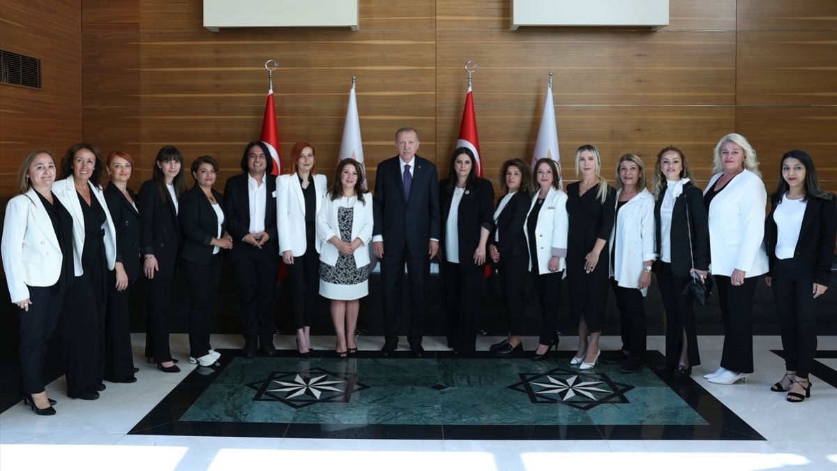 Cumhurbaşkanı Erdoğan güzellik salonu işletmecilerini kabul etti