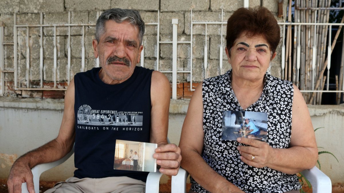 Antalya'da yaşayan çift, 22 yıl önce evden çıkan oğullarının yolunu gözlüyor
