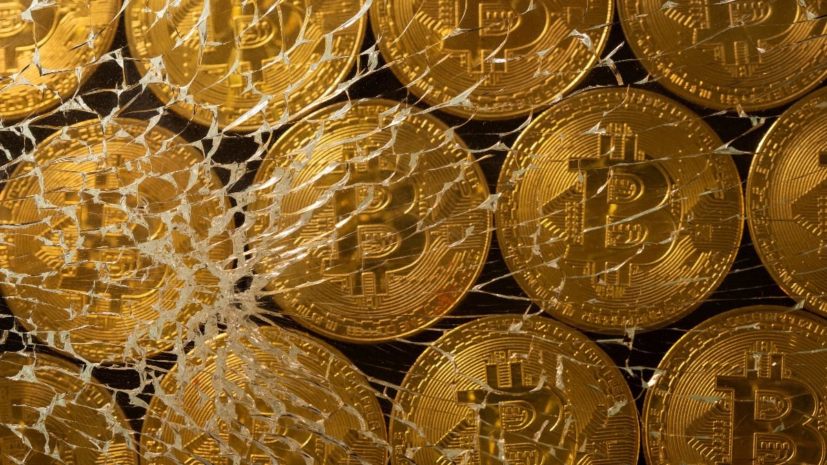 Bitcoin,19 bin doların altına geriledi