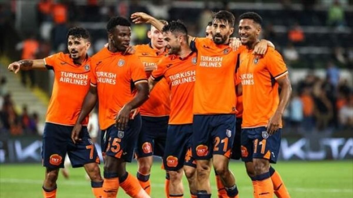 Hearts - Başakşehir maçının muhtemel 11'leri