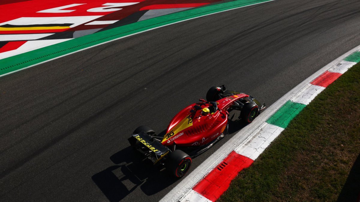 İtalya'da pole pozisyonu Charles Leclerc'in