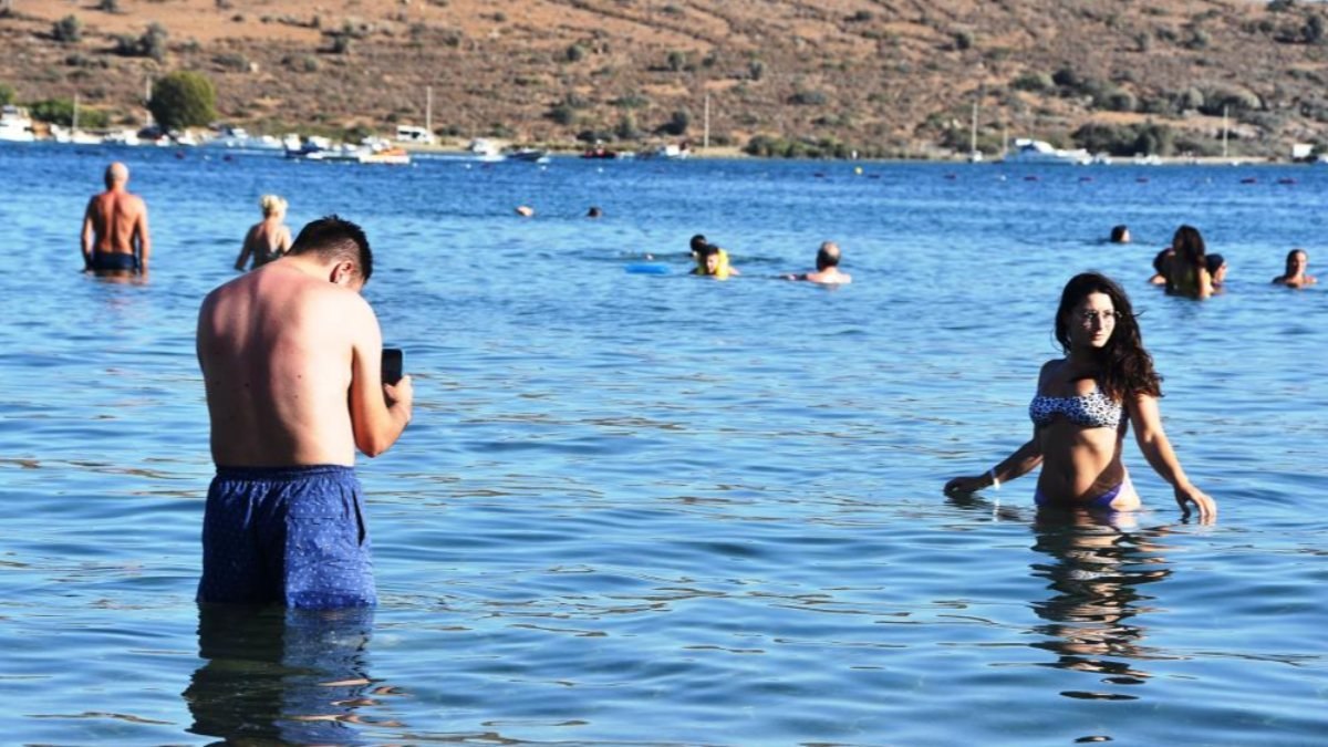 Yerli turistler Bodrum'dan ayrılmaya başladı