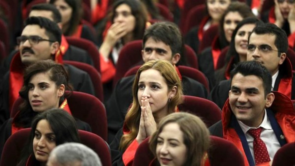 Hakim ve savcı maaşları ne kadar? Zamlı hakim ve savcı maaşları 2022