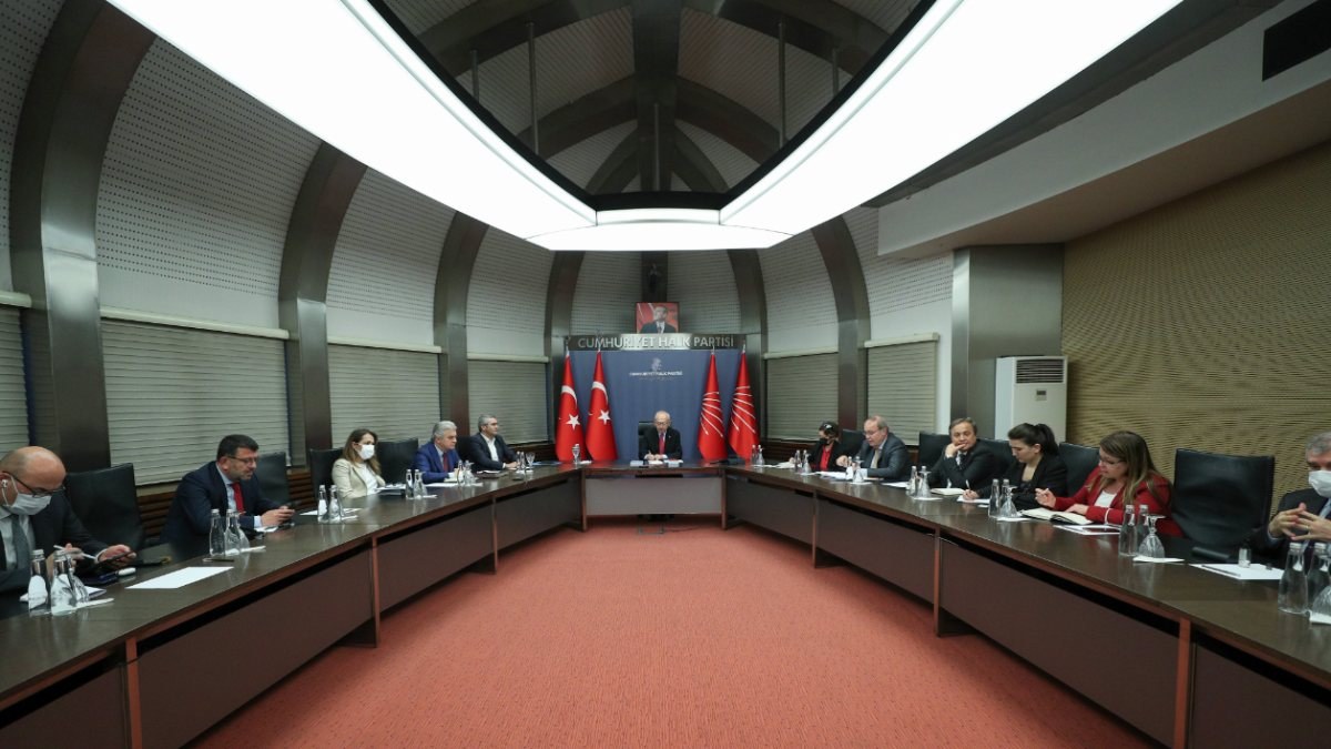 Kemal Kılıçdaroğlu partisinin kurmaylarını uyardı