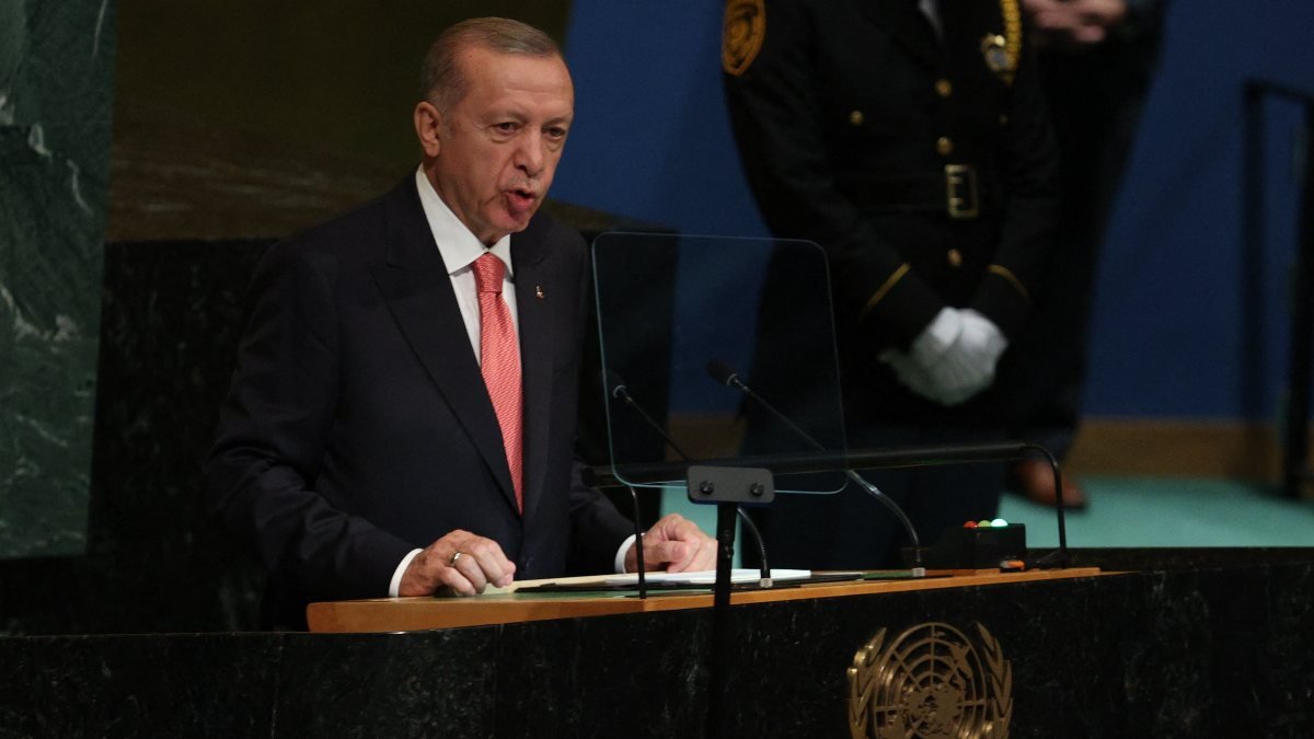 Cumhurbaşkanı Erdoğan: Terör örgütlerine gerekeni yapmaktan çekinmeyeceğiz