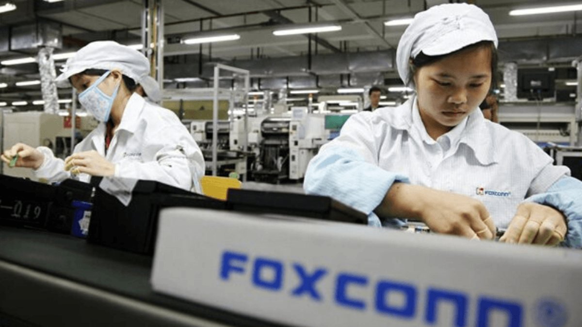 Apple tedarikçisi Foxconn, 19.5 milyar dolarlık çip fabrikası kuruyor