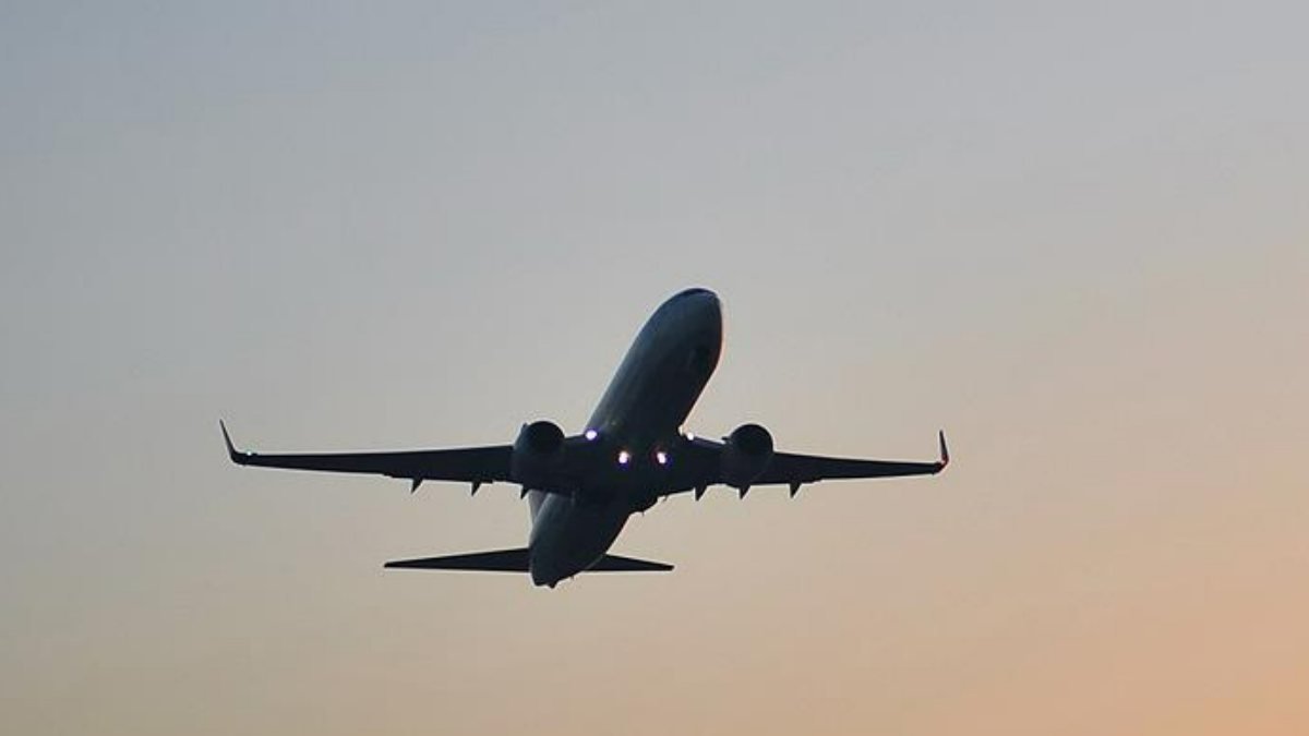 Rusya'dan Antalya'ya son uçak bileti, 11 bin dolara satıldı