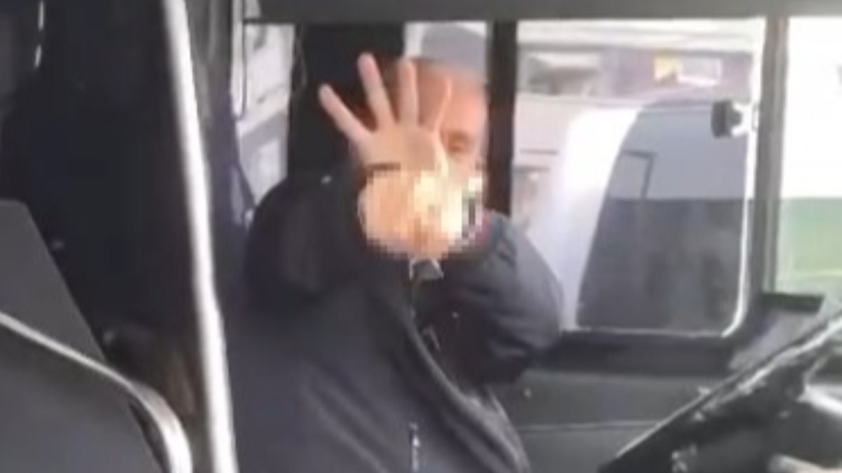 Bahçelievler'deki İETT şoförü, kadın yolcuya el hareketi çekti