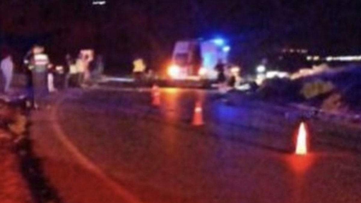 İzmir'de alkollü sürücü, motosiklete çarptı: 1 ölü