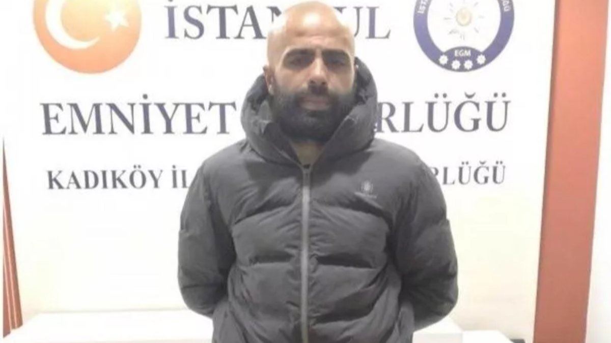 Kadıköy'de metrodaki bıçaklı saldırgana 18 yıl 3 aya kadar hapis istemi