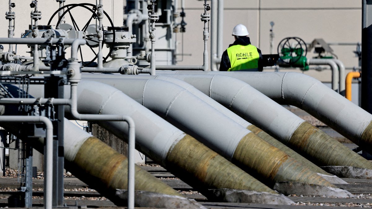 Norveç gazını Polonya'ya taşıyacak boru hattı açıldı