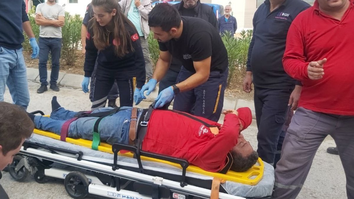 Kocaeli'nde inşaat kazası: 5 metreden düşen işçi yaralandı