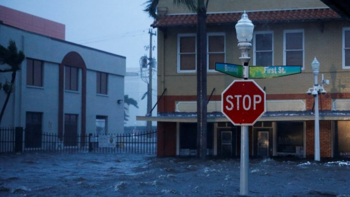 ABD'de lan Kasırgası bölgeyi karanlığa mahkum etti