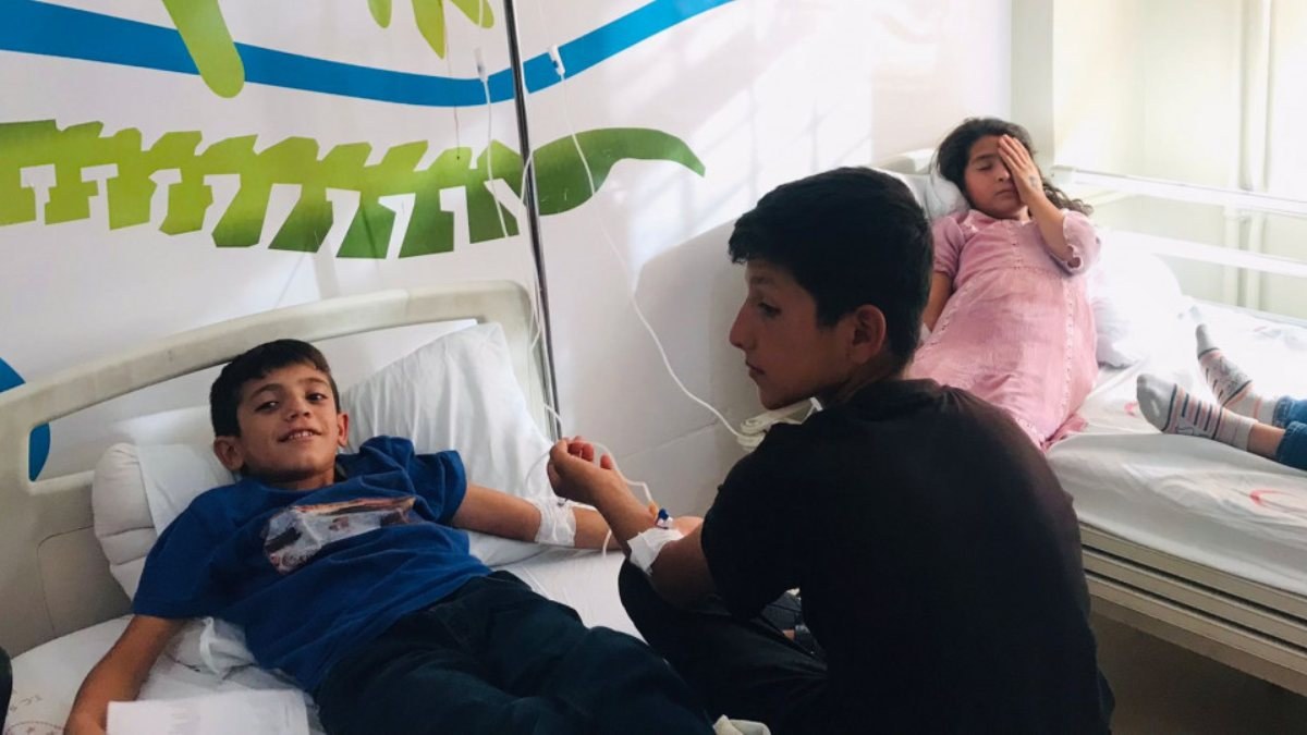 Mardin'de 20 öğrenci, gıda zehirlenmesi şüphesiyle hastanede
